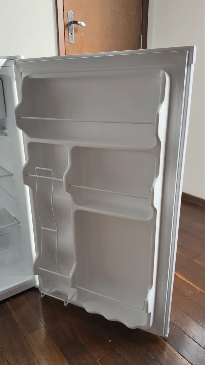 Frigobar Midea 124L branco - Foto 2