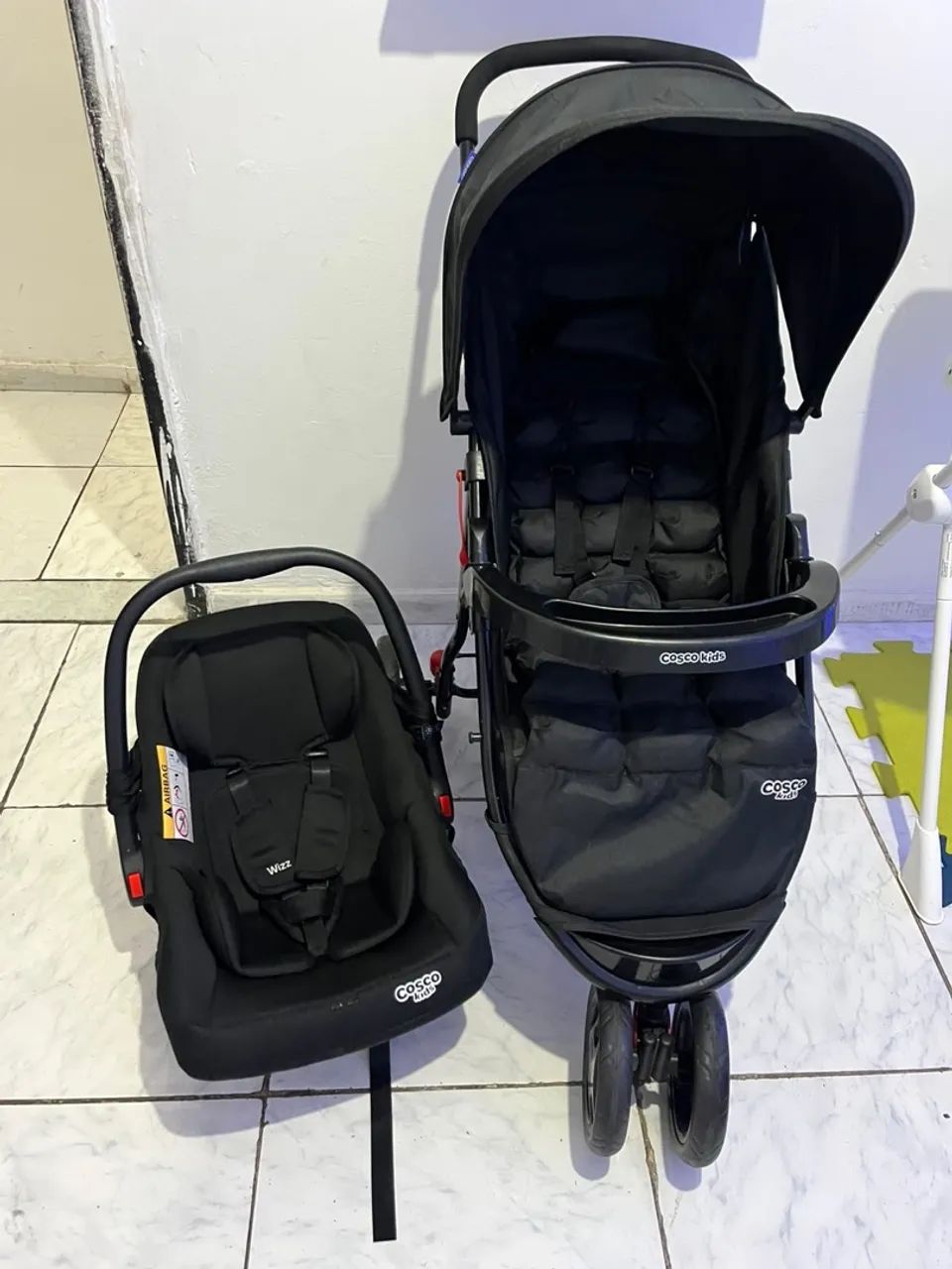 Carrinho e bebê conforto 