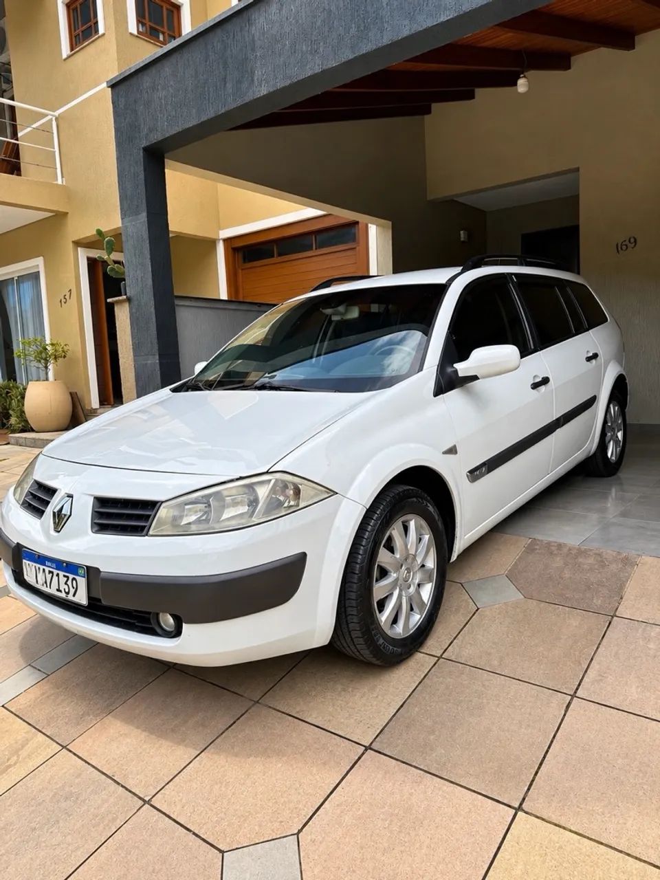 Renault Megane GRAND TOUR DYNAM. HI-FLEX 1.6 16V 2012