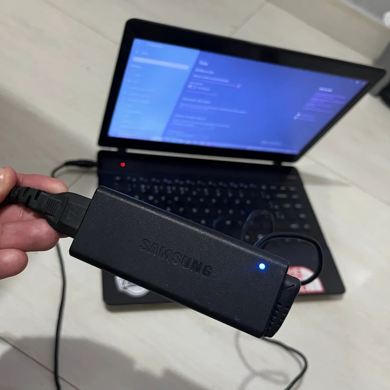 Notebook Samsung NP370E4K | Intel Celeron | 4GB RAM | Windows 10 Pro - Foto 5