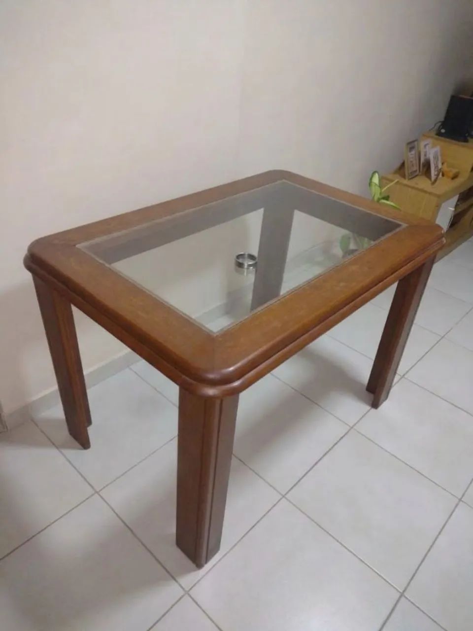 Vendo mesa de jantar 