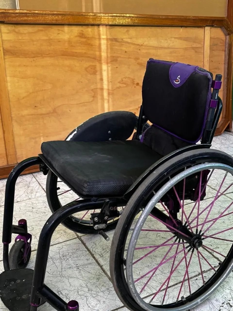 Cadeira de rodas smart sigma aro 24" - Foto 3
