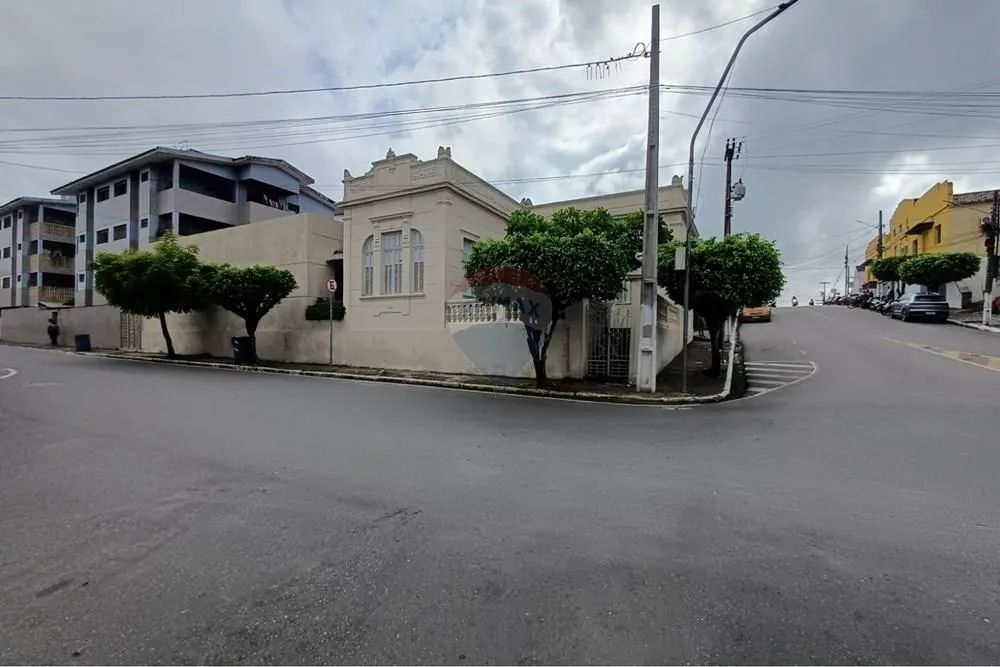 CLÍNICA MÉDICA À VENDA