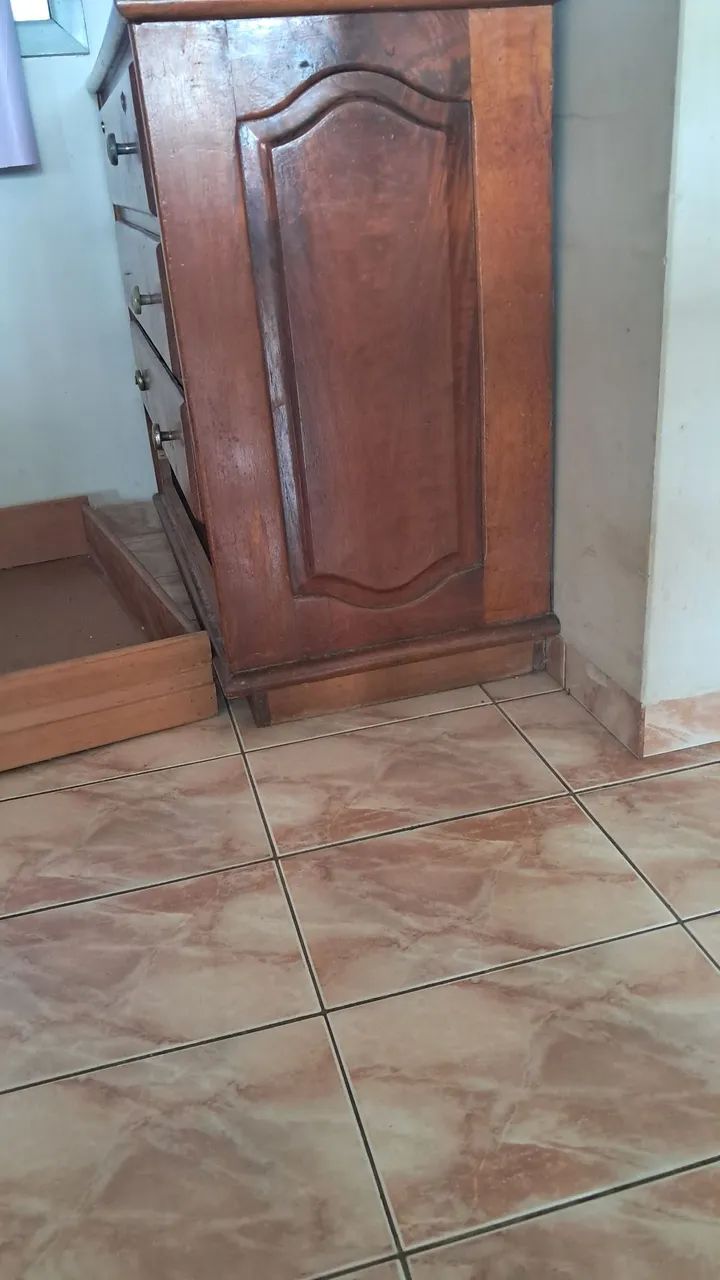 Vendo essa comôda de Madeira - Foto 3