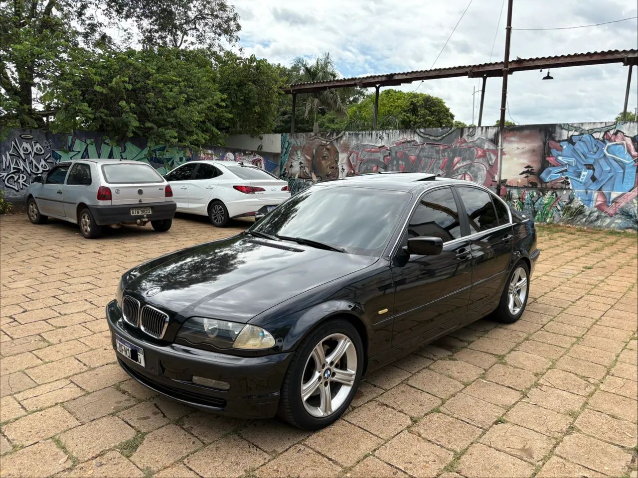 BMW 325I 2001