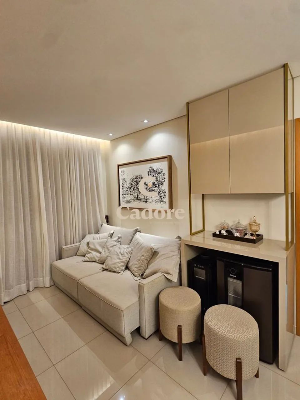 Apartamento à venda no Centro com 2/4 sendo 01 suíte e 02 garagem coberta - Foto 2