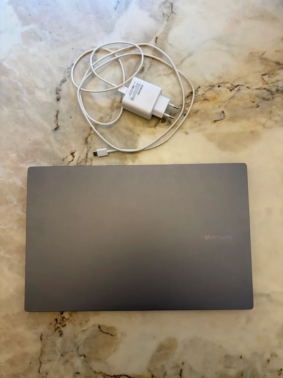 Notebook Samsung Galaxy Book4 i5 13Ger 8GB SSD 256GB