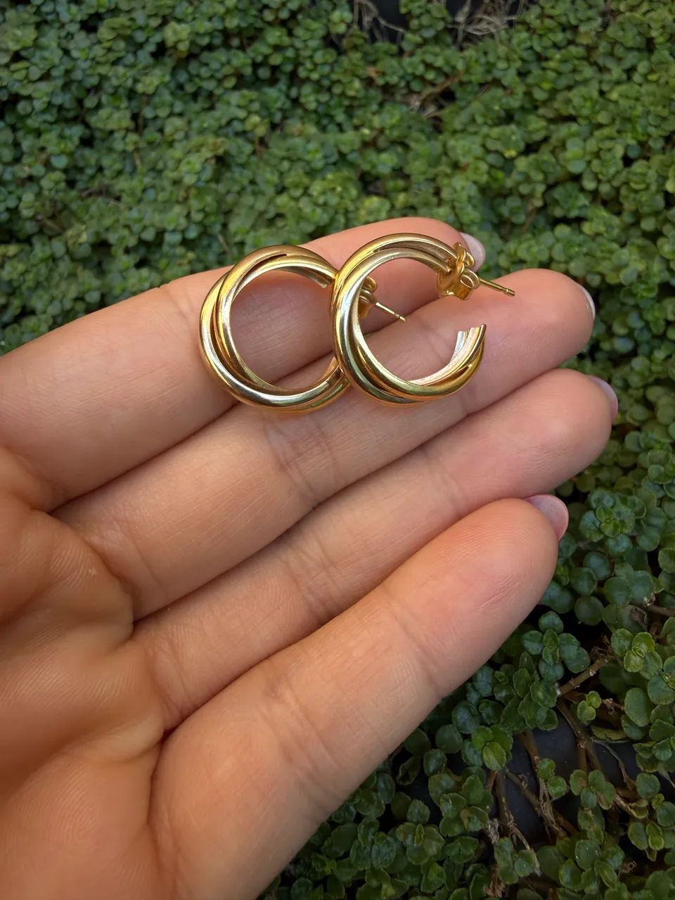 Par de argolas em ouro 18k/ loja física 