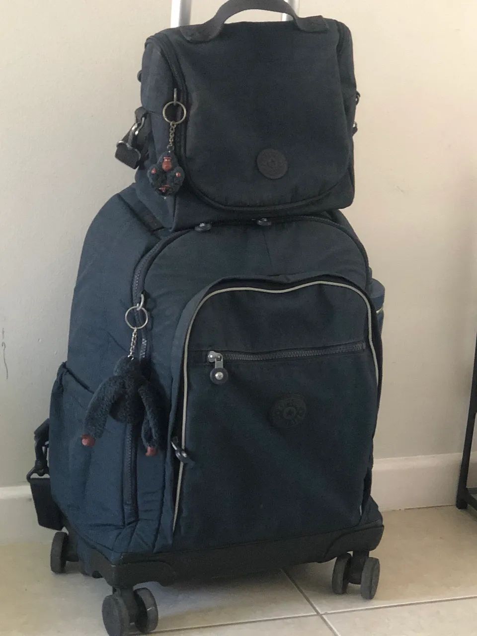 Mochila e lancheira kipling 