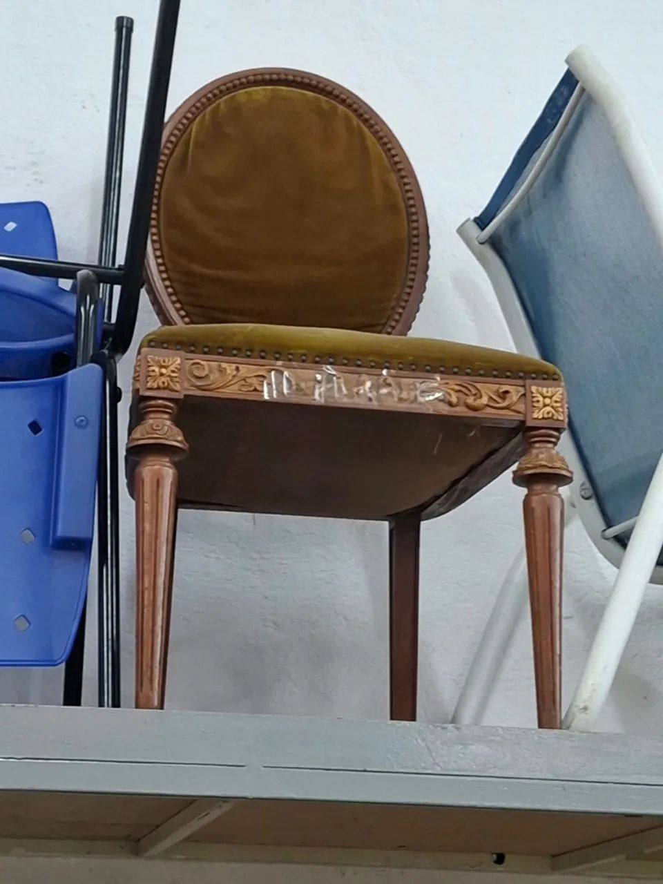 1 cadeira estilo Luís XVI com encosto em medalhão - Foto 2