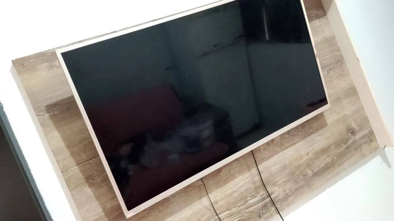 Vendo smart tv ou troco em iPhone  - Foto 3
