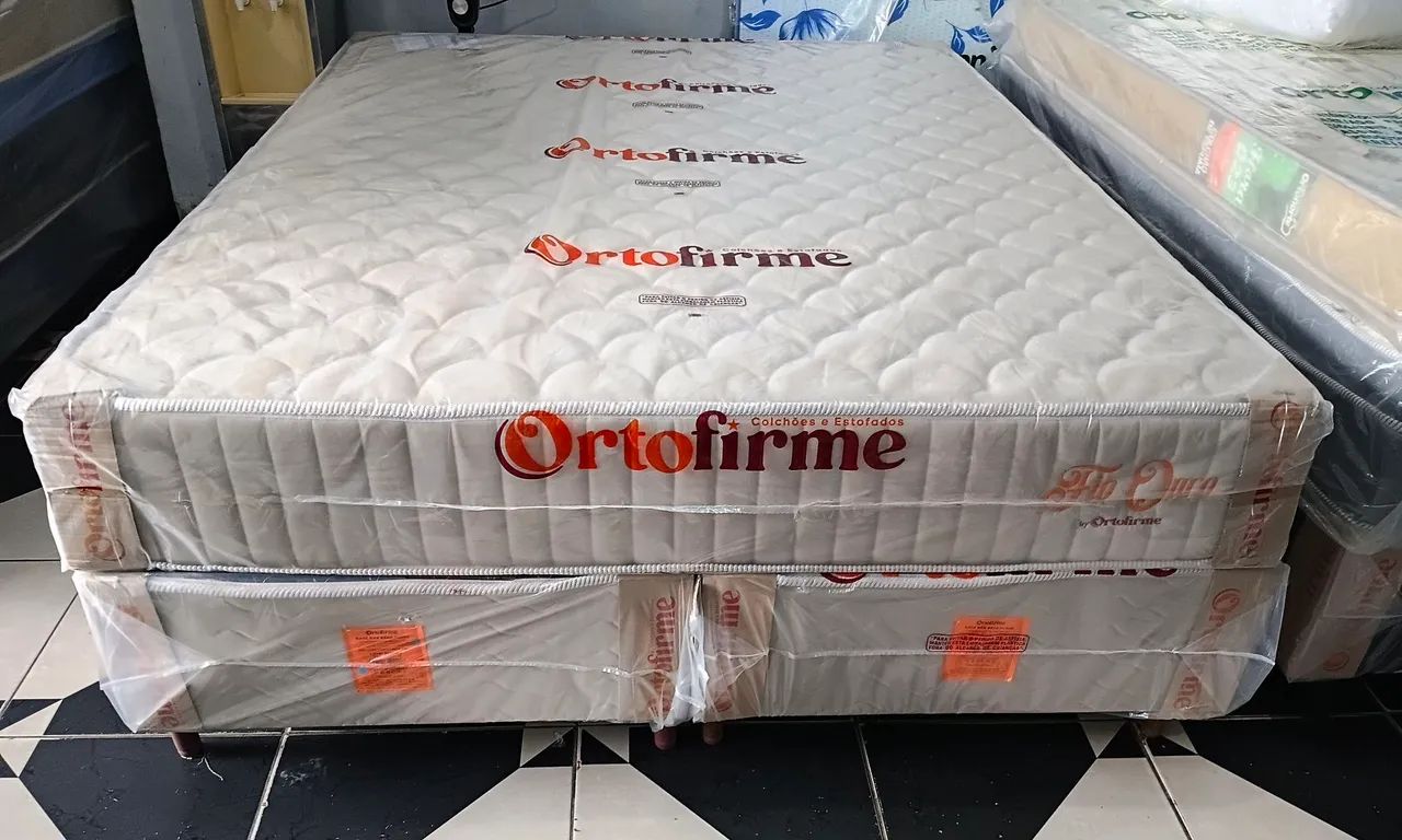 CAMA BOX QUEEN DE MOLAS ENSACADAS 