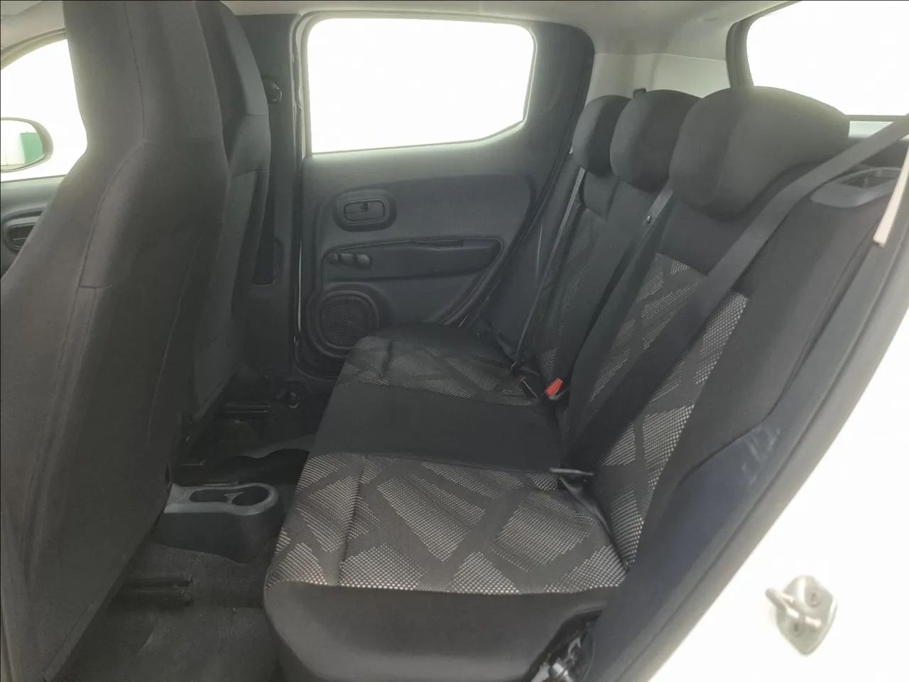 Fiat Mobi LIKE 1.0 Fire Flex 5p., foto 17 de 18