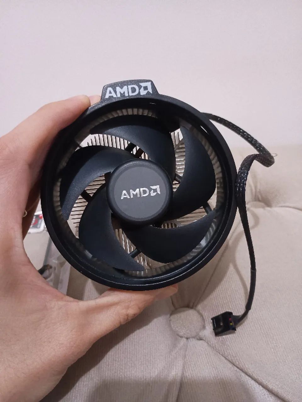 Processador AMD Ryzen 5 4600G (Com Cooler Box) - Foto 2