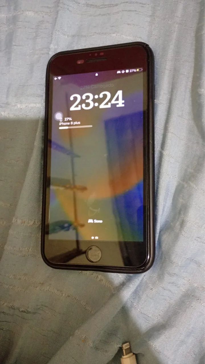 iphone 8 plus todo bom pegar e usar 64gb 100% bateria  - Foto 5