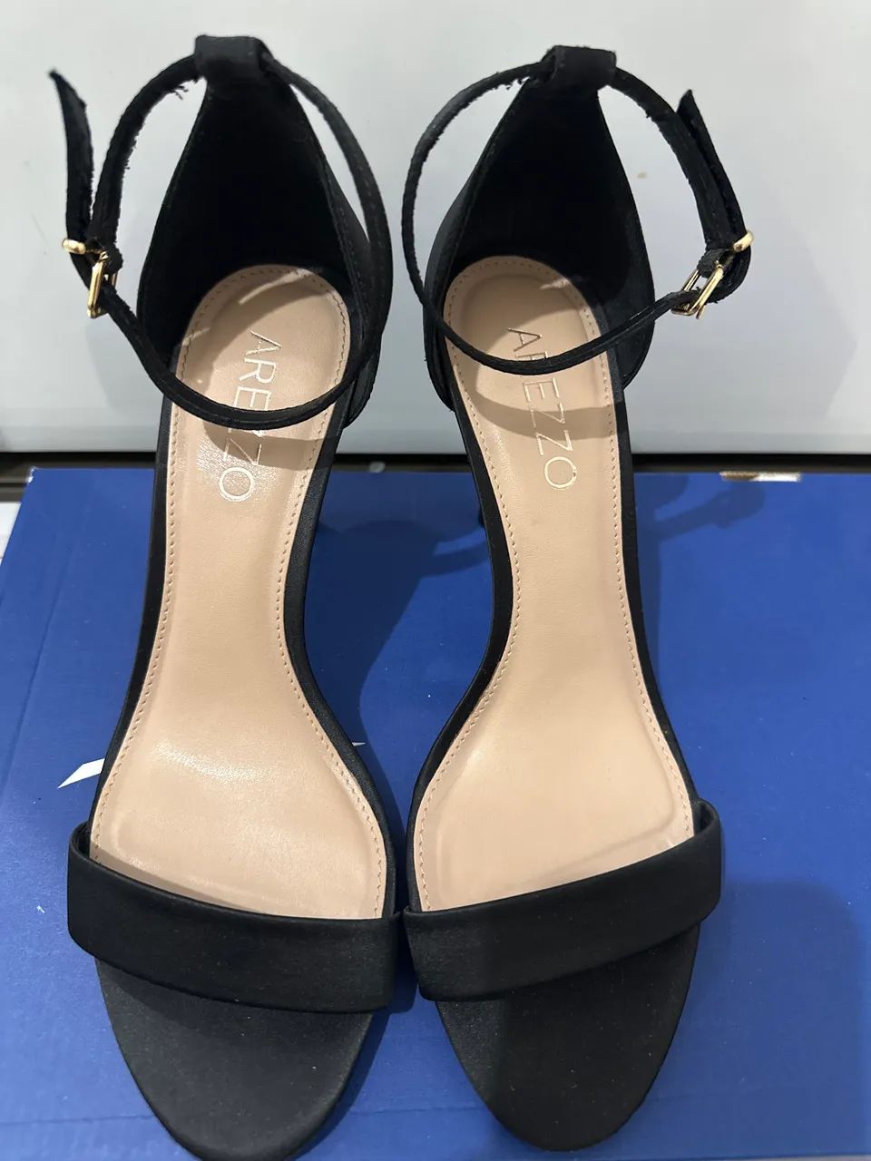 Sandália Arezzo preta - Foto 2