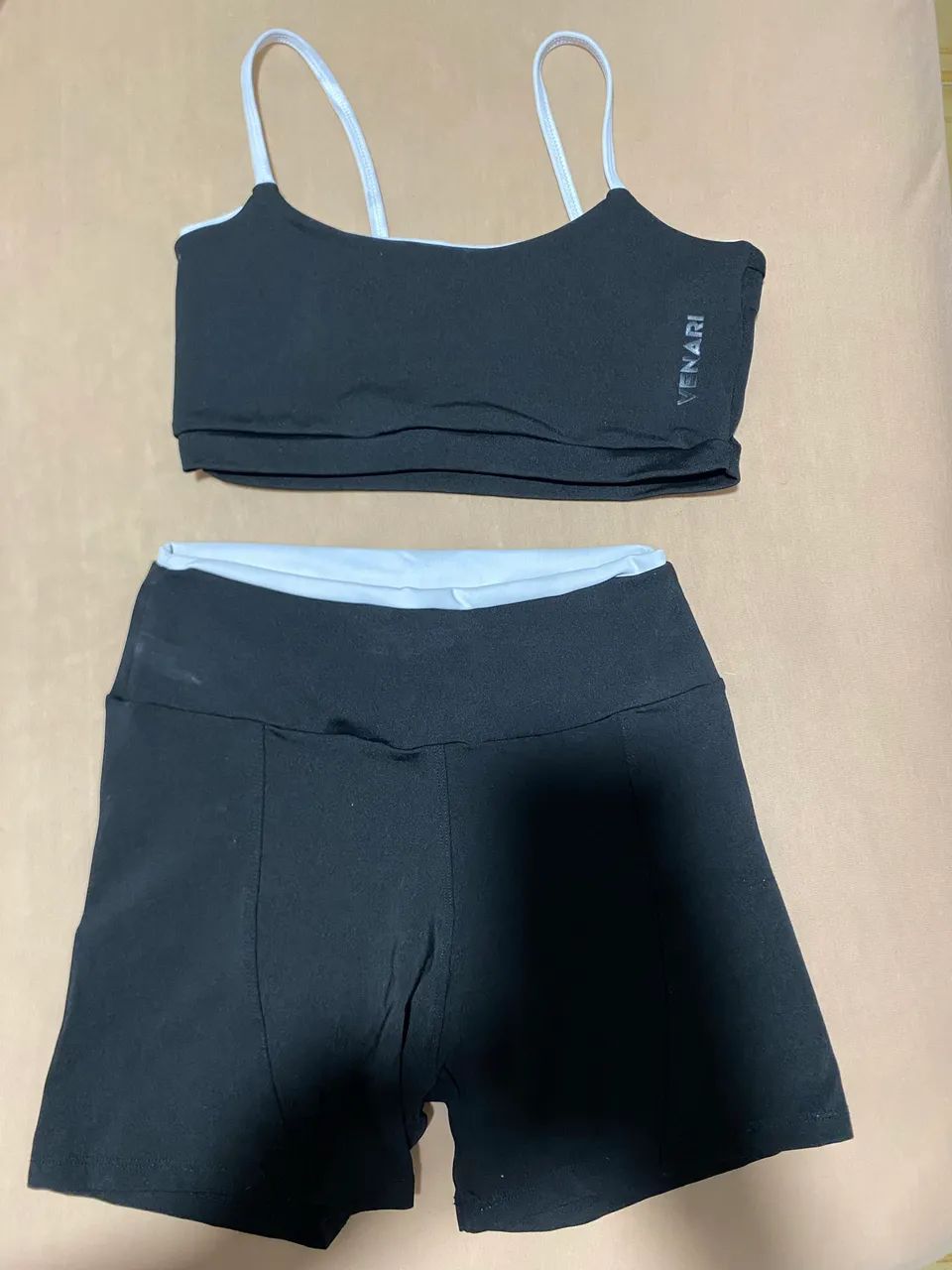 Conjunto de academia - venari preto 