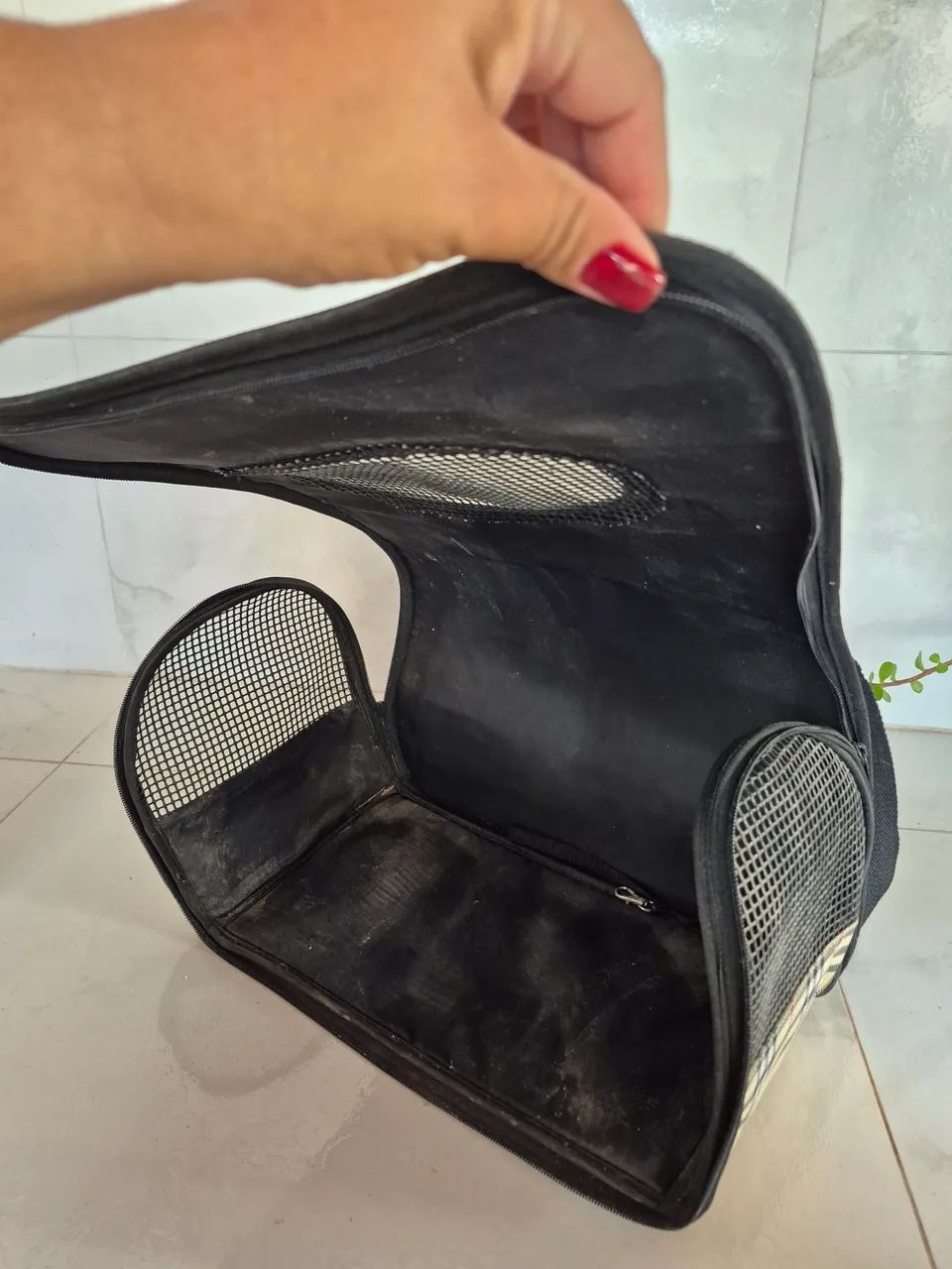Caixa de transporte pet grande  + comedouro + bebedouro + bolsa de transporte até 8 kg - Foto 6