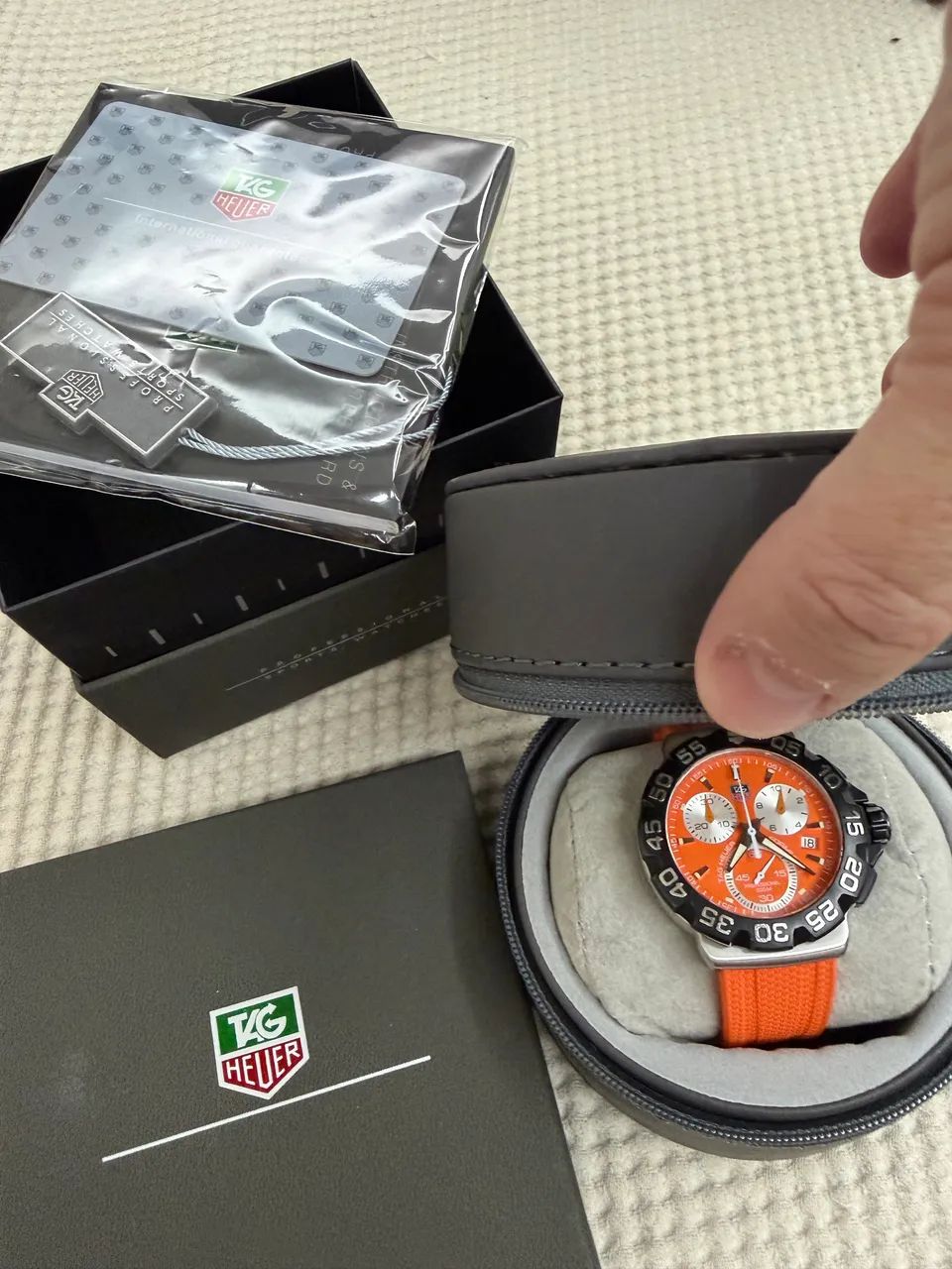 Relógio TAG F1 Laranja Cronógrafo  - Foto 2
