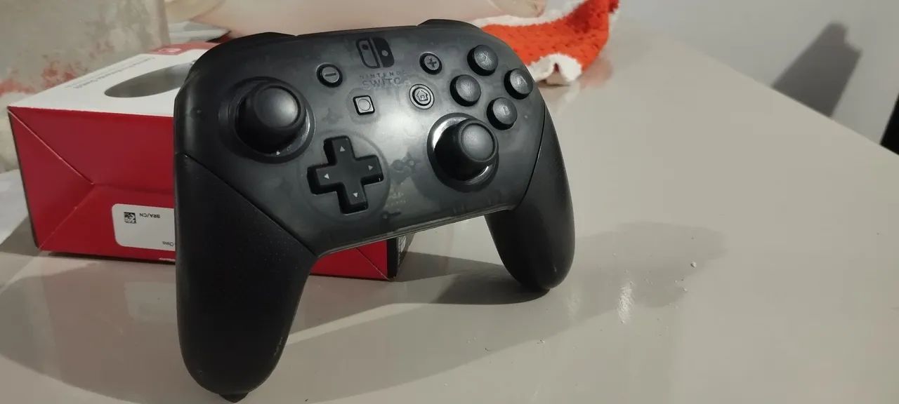 Controle - Nintendo Switch Pro Controller - Foto 2