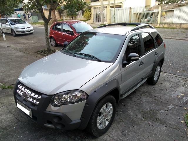 Palio Weekend Adventure Locker 1.8 Ano 2009 - Com manual