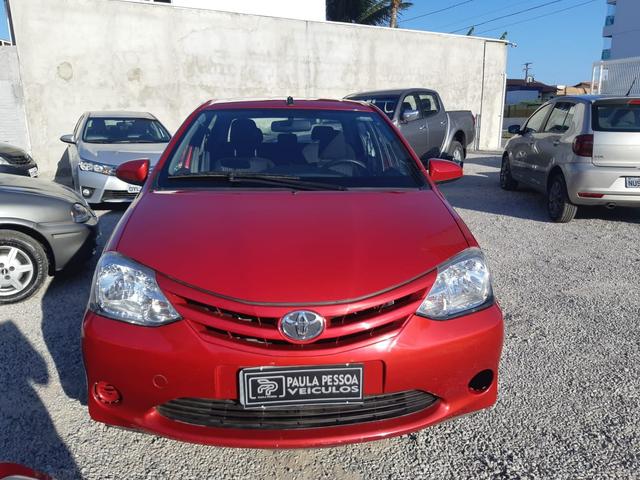 Toyota Etios Sedan 1.5 flex, completo, único dono, novo - Foto 8