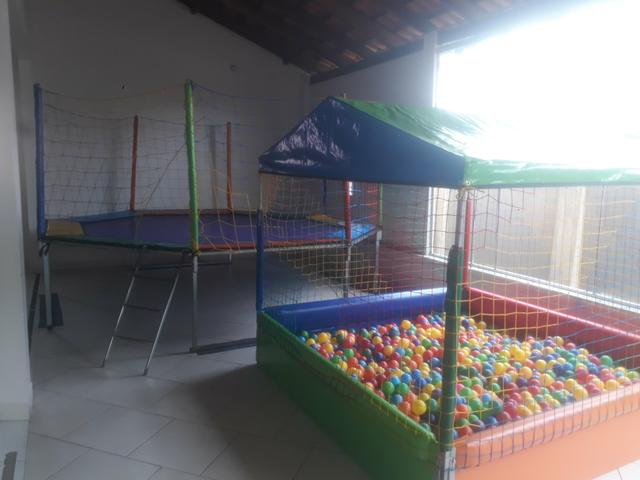 Vendo piscina de bolinhas 2x2 - Foto 2