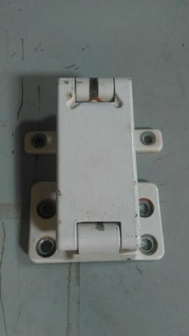 Dobradiça Inferior LD Porta Traseira Ducato - Foto 2