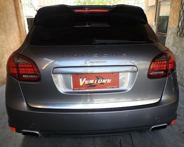 PORSCHE Cayenne 2012 - Foto 2