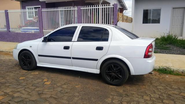 Vendo Astra 1.8 - Foto 2
