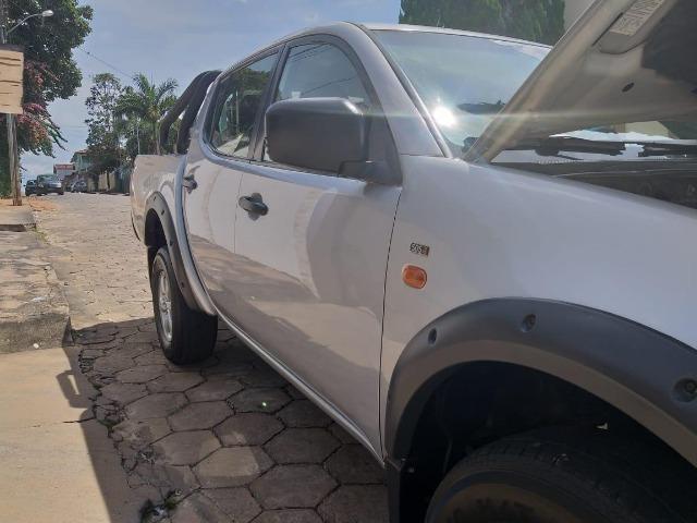 Mitsubishi L200 GLS 2.5 4x4 CD Diesel - Foto 8