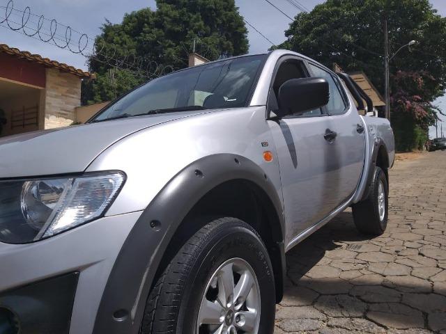 Mitsubishi L200 GLS 2.5 4x4 CD Diesel - Foto 2