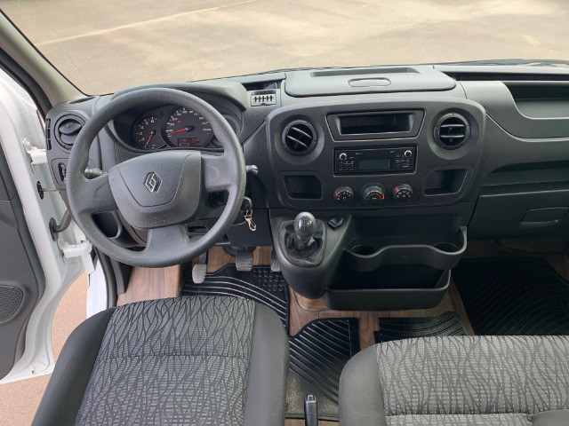 Renault Master Minibus DCI Executiva 2.3 - 16 lugares - 2018 - Foto 7