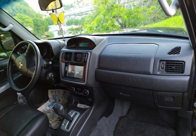 Pajero TR4 2015 4x4 auto - Foto 7