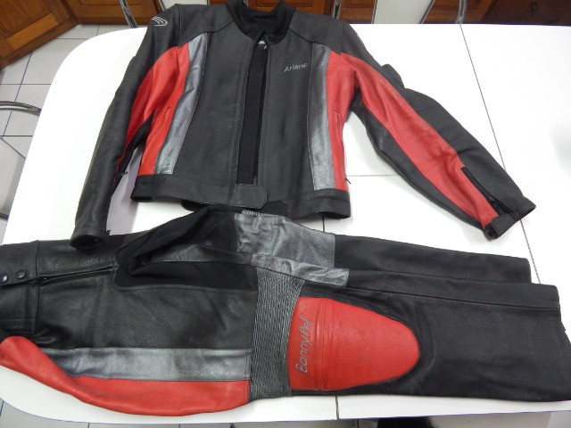 roupa feminina para moto esportiva