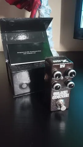 Pedal Distortion Xvive Golden Brownie