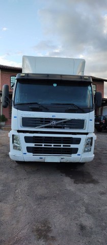 VOLVO FM 370 4X2 2010 AUTOMATICO COMPLETO