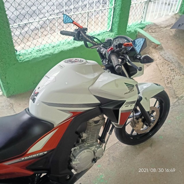 TWISTER EM ESTADO DE MOTO ZERO.