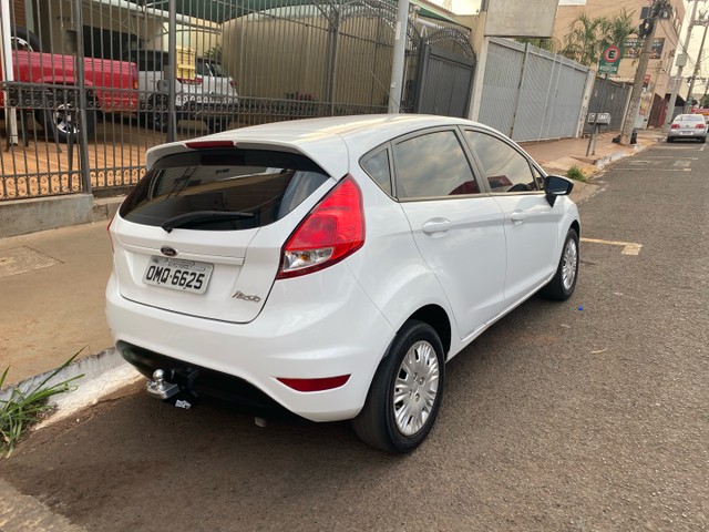 VENDE-SE FORD NEW FIESTA 1.5 S