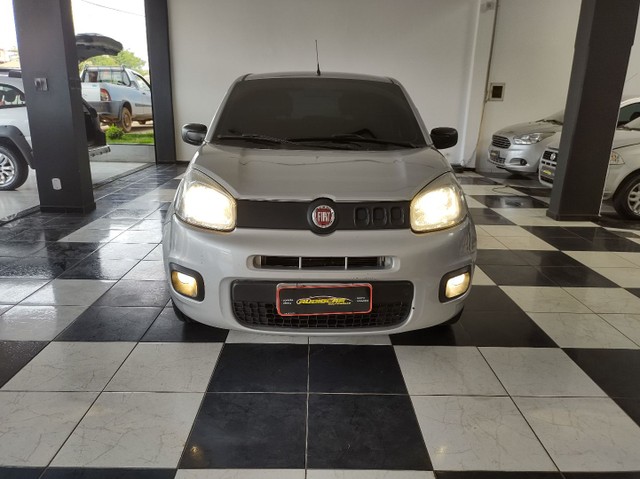 UNO ATTRACTIVE 1.0 COMPLETO