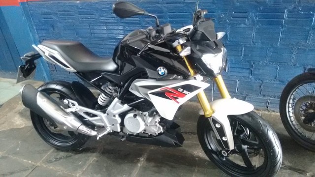 BMW G310 R