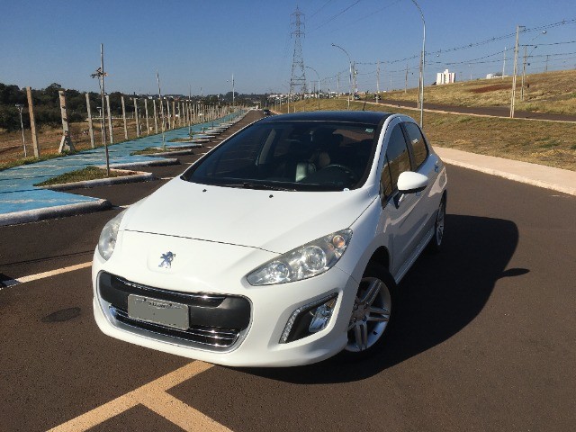 PEUGEOT 308 ALLURE 2.0 2014 TETO PANORÂMICO VISTORIADO BANCO COURO