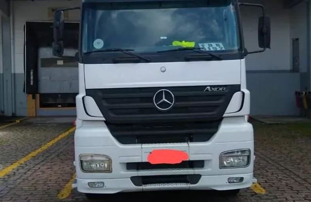 CAMINHÃO MERCEDES BENZ AXOR 2544S 6X2 2012