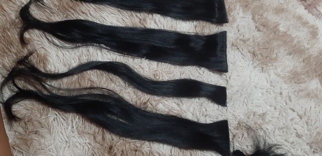 Vendo 200 gramas de cabelo liso 60 cm 