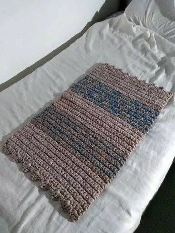 Tapete de crochê em fio de malha feito a mão retangular peças únicas  