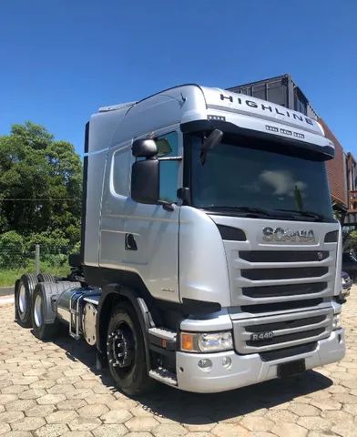 Scania Highline ano 2013, para aquele talento completo!, Nossos amIGos e  parceiros da Lelo Caminhões trouxeram esse Scania Highline ano 2013 para  aquele talento completo com pintura Prata Diamond e instalação