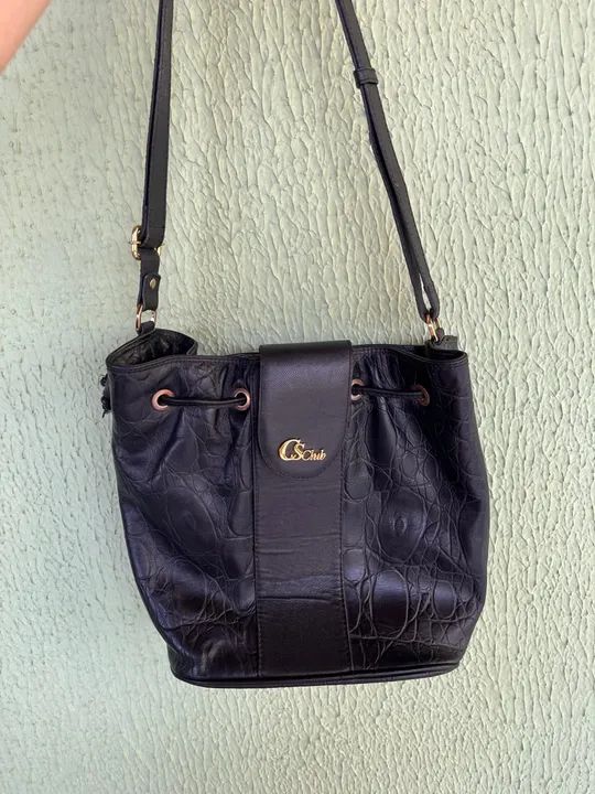 Bolsa em couro 