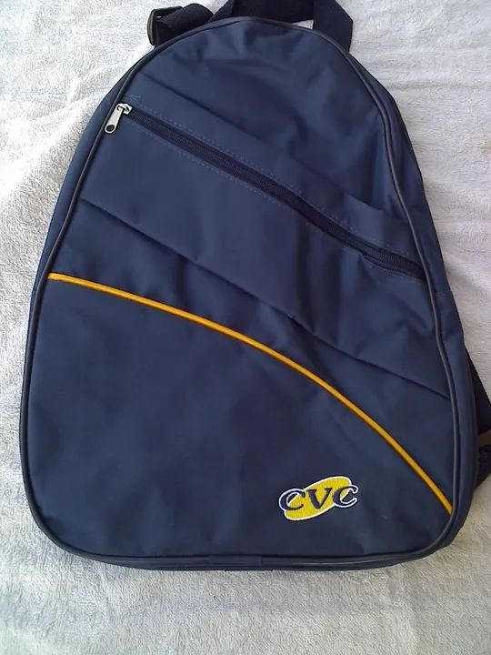 Mochila de alça transversal - nova