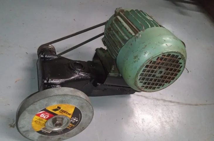 Cabeçote Retificador para torno motor 1 cv 3,500 rpm trifasico rebolo 19 x 150 mm 