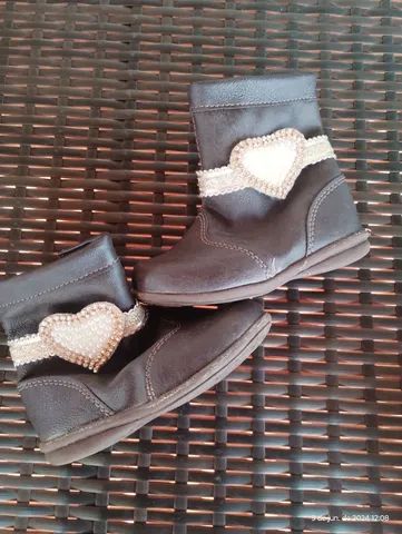 Lote de botas, calçados 19 a 22 - Foto 3